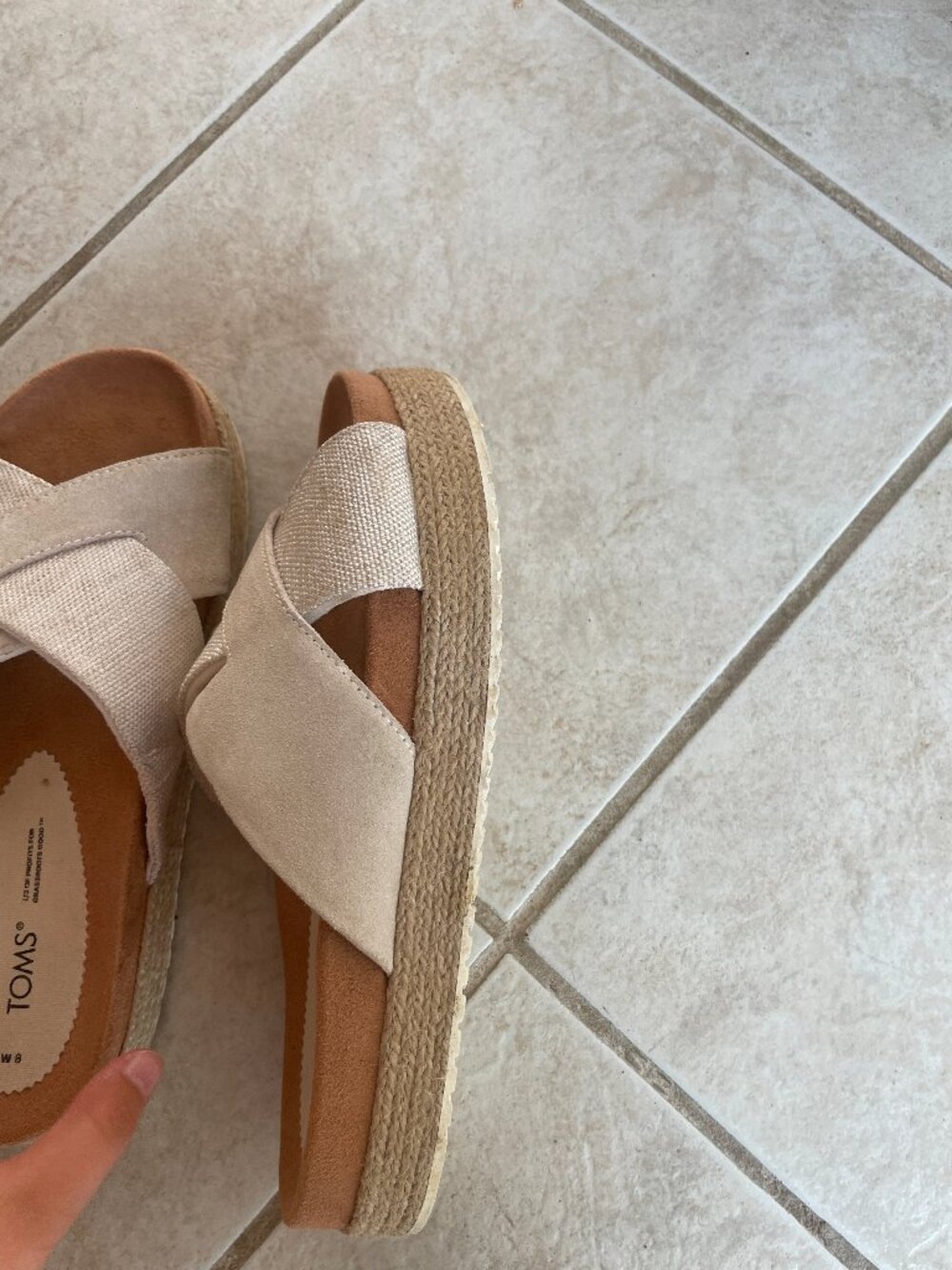Toms women's wide cross strap tan platform sandals 8W neutral coastal minimalist - Picture 2 of 5